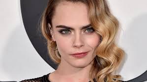 Cara jocelyn delevingne was born in london, england, to pandora anne (stevens) and charles hamar delevingne, a property developer. Cara Delevingne Went From Blond To The Coolest Natural Brown Shade Glamour