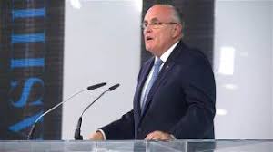 Mayor giuliani has described himself as a moderate republican. Rudolph Giuliani Verstarkt Anwaltsteam Von Donald Trump Waz De