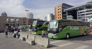 Si usas la app de omio, puedes consultar directamente si ofrecen billetes electrónicos y así puedes viajar sin gastar papel, en vez de comprar el billete en la estación de autobús en persona. Auvergne Rhone Alpes Les Flixbus Reprennent La Route Ce Vendredi 7 Mai