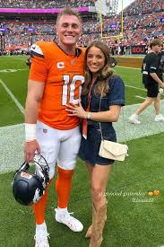 Congrats! Broncos standout QB Bo Nix and his partner Izzy are expecting  their first child together. Congratulations to the Nix family ❤️