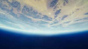 Udara ini sendiri adalah salah satu komponen yang terpenting untuk kelangsungan seluruh makhluk hidup yang ada di dalam bumi. 5 Contoh Soal Un Sma Geografi 2017 Bab Atmosfer Yang Sering Muncul