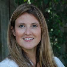 Amanda Scanlon's Instagram, Twitter & Facebook