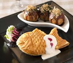 章魚燒連鎖店推出鬆餅啊這明明就是鯛魚燒啊 哭鬧 food desserts cheese