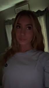 Gianna Vecchio's Instagram, Twitter & Facebook