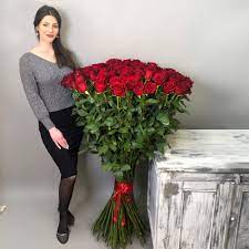 Доставка цветов в Новосибирске - Заказать букет роз BUKETN