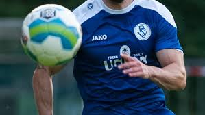 Burak dilek verlässt den bremer sv. Bremer Sv Angelt Sich Defensivtalent Von Werder Kicker