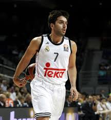 Won the 2015 and 2020 spanish national cup with real madrid cf. Facundo Campazzo Deportes Baloncesto Basquet