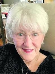 Sandra Newell's Instagram, Twitter & Facebook