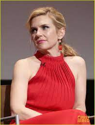 bob odenkirk rhea seehorn join better call saul cast at fyc event better call saul fyc event 04 photo better call saul rhea seehorn call saul