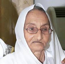 Rasoolan Bibi, widow of war hero Abdul Hamid, dies