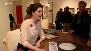 Wat is het wezenlijk verschil tussen kunst, ergotherapie, knutselen en ambacht? Wat Je Vooral Niet Meeneemt Naar Een Opnamedag Tussen Kunst En Kitsch Youtube