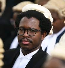 The new sheriff in town, my brother at the bar. When hair speaks, even  statutes listen. Hon Guruh Buvati, agoo roisii loyal kiriminoo lo any weri.