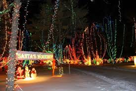 4 Wisconsin Christmas Carnival Of Lights Christmas Light Displays Christmas Lights Best Christmas Lights