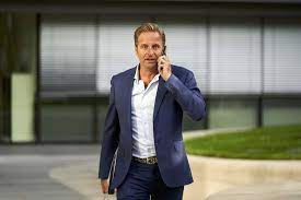 In 2004 he was appointed as a policy officer for the christian democratic alliance (cda) in the house of representatives. Mysteccs On Twitter A Few Somewhat Obscure Symbolic Pics Dutch Hugo De Jonge Deputy Prime Minister Minister Of Health Welfare And Sport Https T Co Xsc03elszu
