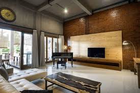 Sebagai bentuk efisiensi ada baiknya membeli batu bata secara bertahap. Vintage Nan Stylish 10 Desain Rumah Minimalis Berdinding Batu Bata