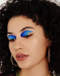 it's official: the performer foundation + curtain call powder duo have  @kylei.ann's stamp of approval 🖤 save 15% when you buy as a bundle — shop  our full range at the link in bio.