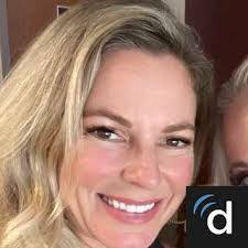 Ashley Barton's Instagram, Twitter & Facebook