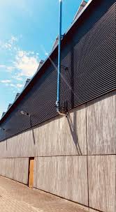 Doppelwandiger Schornstein Schornstein Edelstahlschornstein Fassade