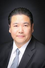 Mike Liang's Instagram, Twitter & Facebook