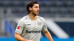 According to dragovic, matthew had earlier complained of chest pains, then collapsed while playing on a skateboard. Kurz Vor Dem Abschluss Dragovic Geht Zu Roter Stern Belgrad
