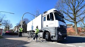 Abbiegeunfalle Mit Lkw In Oldenburg Mensch Gegen Maschine