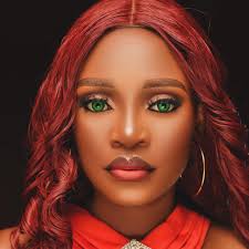 This bear has a lot to talk about