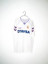 More recently black has been returned to the real madrid away kit palette. Original 1990 92 Real Madrid Match Issue Home Jersey 8 Michel L Xl Rb Classic Soccer Jerseys