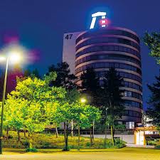 It was initially part of the university of trier but became independent after separation in 1975. Optimas Tu Kaiserslautern Leibniz Institut Fur Verbundwerkstoffe Kaiserslautern