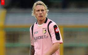 Born 26 march 1989) is a danish professional footballer who plays as a centre back for italian club milan and captains the denmark national team. Elina Gollert S Husband Simon Kjaer S Net Worth Know About His Career And Achievements