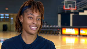 UTSA grad transfer makes it easy to "cheer" for Roadrunners