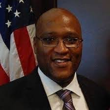 Roger Echols's Instagram, Twitter & Facebook