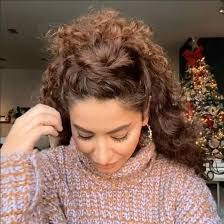 Esmeralda Santos's Instagram, Twitter & Facebook