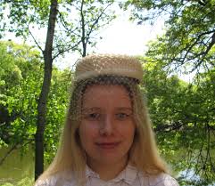 Beautiful Vintage Lady's Ivory White Woven Ribbon Pillbox Style Hat, Satin  Border With Facial Net, Inside Hair Comb Fasteners, 1950's, H-20