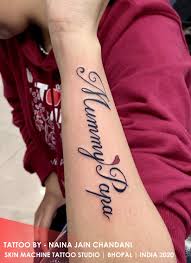 Mom Dad Tattoo In 2020 Tattoos For Daughters Tattoos Mom Dad Tattoos