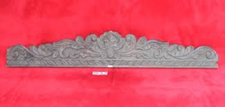 Design ukiran pada soko gebyok. Ukiran Kayu