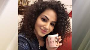 It has a formula carefully developed so that curly hair can be transformed with safety, comfort and capillary health. Annie Khalid Is Launching Pakistan S First Curly Haircare Line Lens