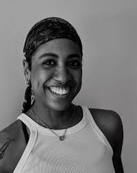 Virtual Live Stream 5PM TODAY with founder Ashley Richmond Please sign-up  30min prior to class. Receive a link after class good for 24hrs 💛  @fortpilates . . . . . . #onlinepilates #