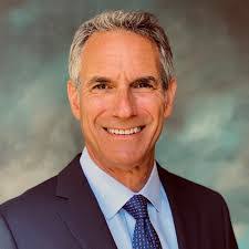 Paulette Leach's Instagram, Twitter & Facebook