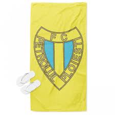 Fondat în 1924, petrolul trăieşte şi va trăi întodeauna prin iubirea pătimaşă a fanilor. Prosop De Plaja Fc Petrolul Ploiesti