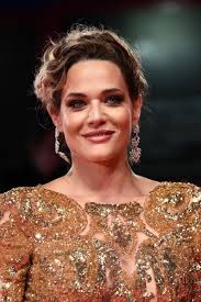 Laura Chiatti, tutto il bello dei quarant'anni