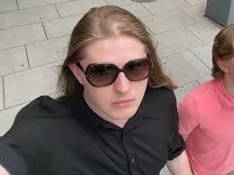 About — Love & Squalor