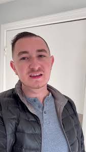 Anyone looking for a 2 bedroom top floor corner unit in Newburyport for  rent? If so, we have the apartment for you! This place has it all,  stainless steel appliances, dishwasher, garbage disposal, new ...