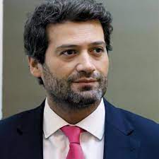 André ventura nasceu em algueirão, sintra, em 15 de janeiro de 1983, filho de um dono de uma loja de bicicletas e de uma empregada de escritório. Andre Ventura Para Presidente Photos Facebook