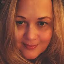 Lesley Mckinnon's Instagram, Twitter & Facebook