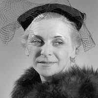 Stage actress Jennie Cunningham (SAYRE 22444)