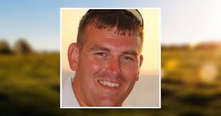 Terry Petit's Instagram, Twitter & Facebook