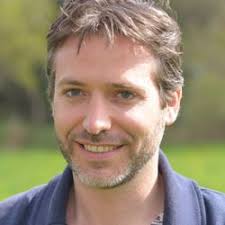 Roger Place : Adresse et numéro de téléphone