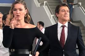 His birthday, what he did before fame, his family life, fun trivia facts, popularity rankings, and more. Con Gabriel Corrado Y Franco Masini Se Estreno La Tercera Temporada De La Serie Inglesa Riviera Diario De Cultura