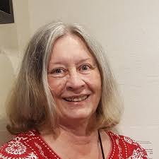 Eileen Kay's Instagram, Twitter & Facebook