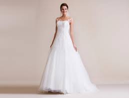 Gebrauchte brautkleider wie neu im outlet in großer auswahl von bekannten designern und marken kaufen. Brautkleid Von Lilly Brautkleidparty